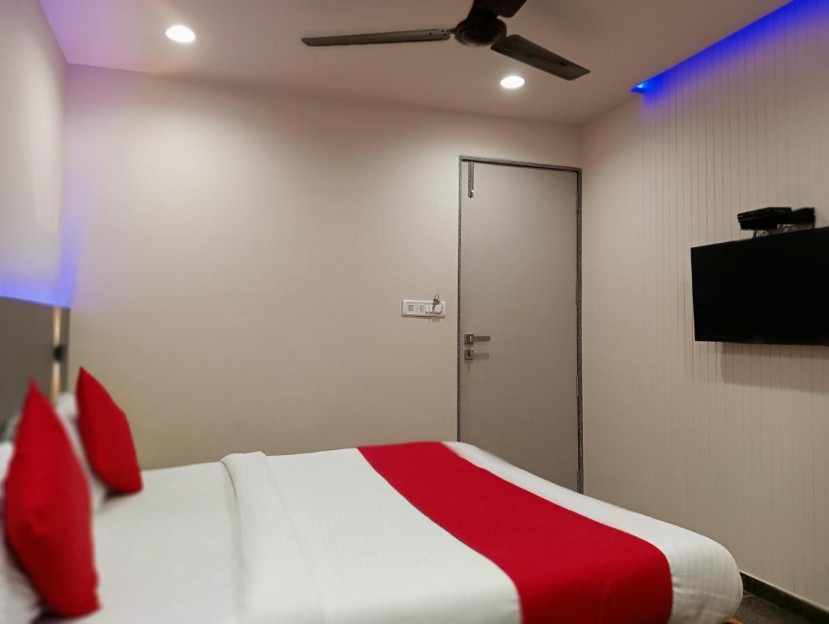 سورات Hotel Royal Rituals Vesu المظهر الخارجي الصورة