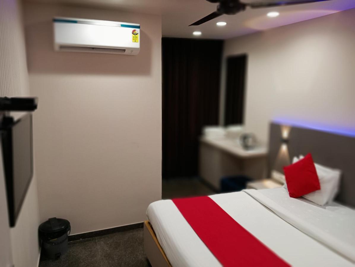 سورات Hotel Royal Rituals Vesu المظهر الخارجي الصورة